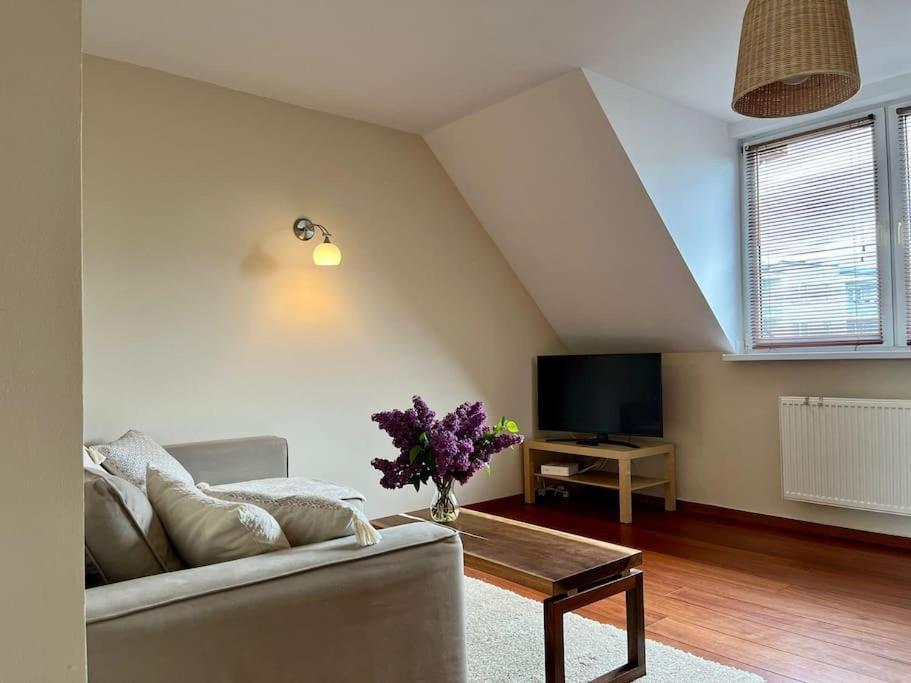 Apartament Hemingwaya Еленя-Гура Экстерьер фото